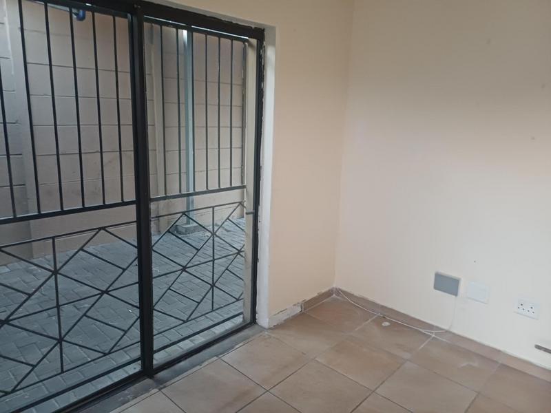To Let 3 Bedroom Property for Rent in Bernadino Heights Western Cape